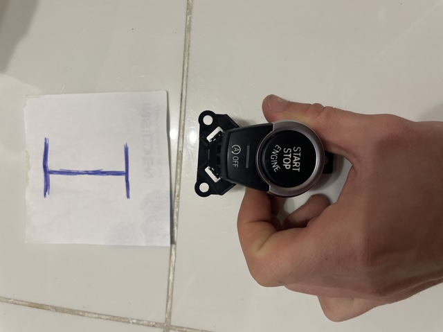 Кнопка запуску двигуна 9153831 BMW