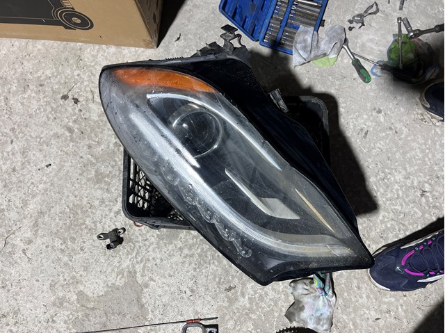Блок фара ліва A1569062100 MERCEDES