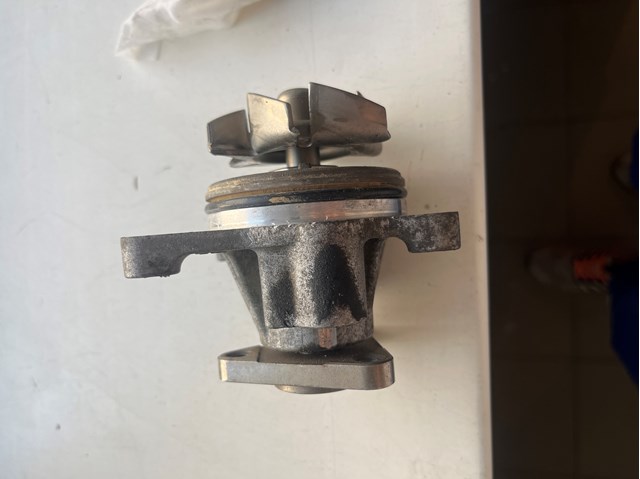 Помпа охолодження PW447 FORD