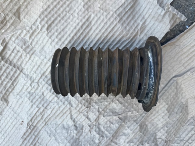 Чохол амортизатора переднього 31336871812 BMW