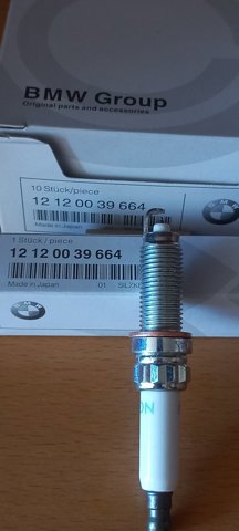 Свічки запалювання (запальні) і дроти 12120038894 BMW