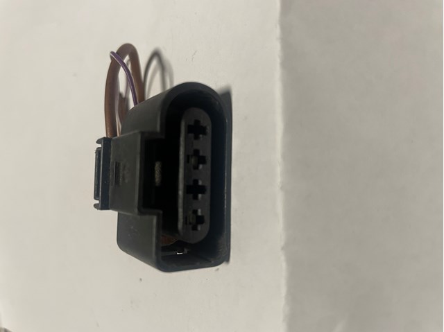Роз'єм (фішка) котушки запалювання 1J0973724 VAG