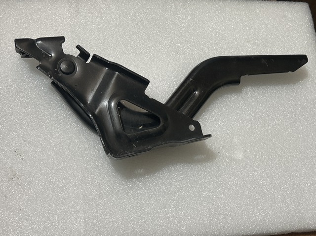 Завіса капота права 5341048220 TOYOTA