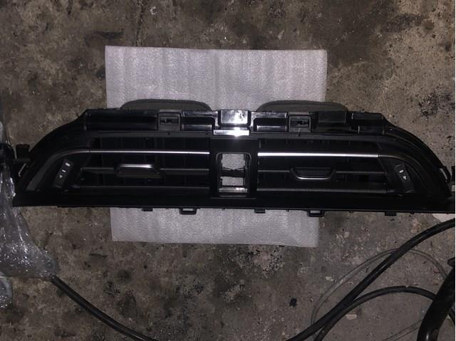 Решітка повітроводу 55670F4010 TOYOTA