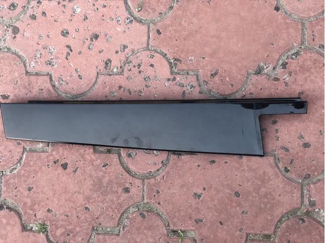 Накладка задніх дверей, лівих, вертикальних A1666900587 MERCEDES