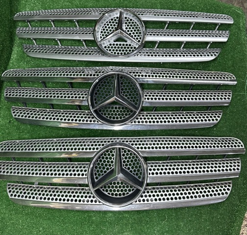 Решітка 1638800185 MERCEDES