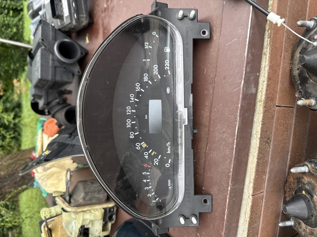 Покажчик напруги (вольтметр) A1685404811 MERCEDES