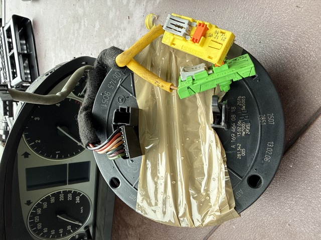 Кільце Ейрбег контактне A1694640818 MERCEDES