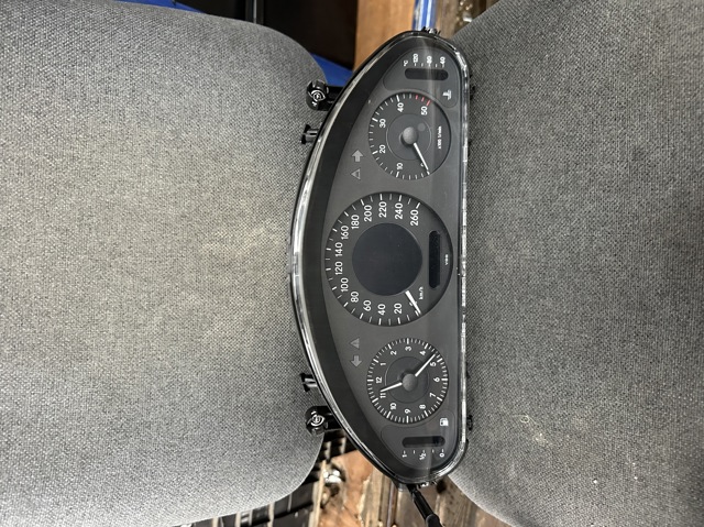 Приладова дошка-щиток приладів A2115406048 MERCEDES