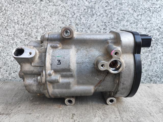 Компресор кондиціонера 0424001990 TOYOTA