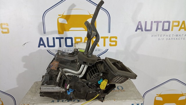 Вентилятор грубки 27226AX105 NISSAN