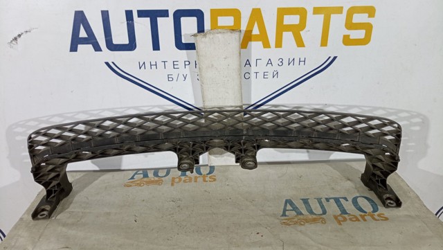 Кронштейн бампера переднього, центральний 3AA807571 VAG