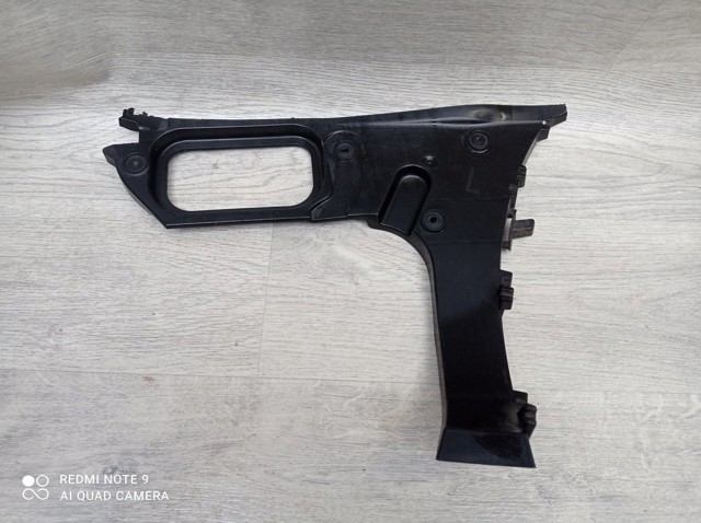 Напрямна заднього бампера, ліва 4L0807453A VAG