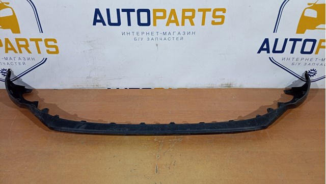 Накладка бампера переднього 5241142070 TOYOTA