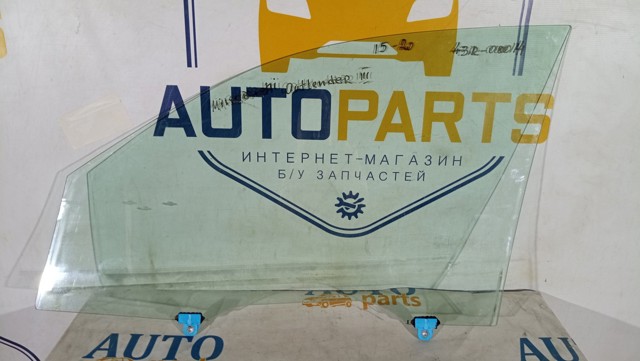 Скло пасажирських дверей 5706A584 MITSUBISHI