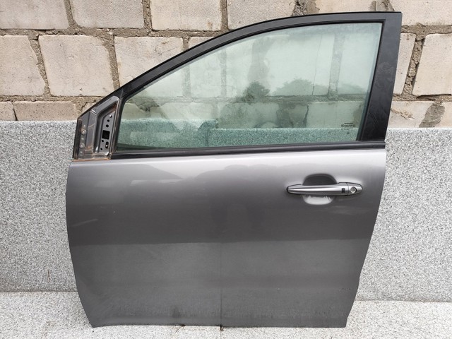 Водійські двері 6201134104 SSANG YONG