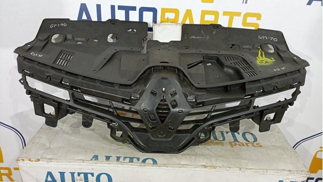 Решітка радіатора 622563184R RENAULT