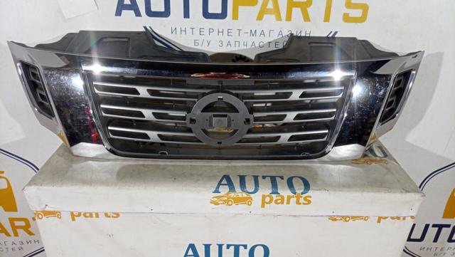 Захисна решітка радіатора 623104KJ1B NISSAN