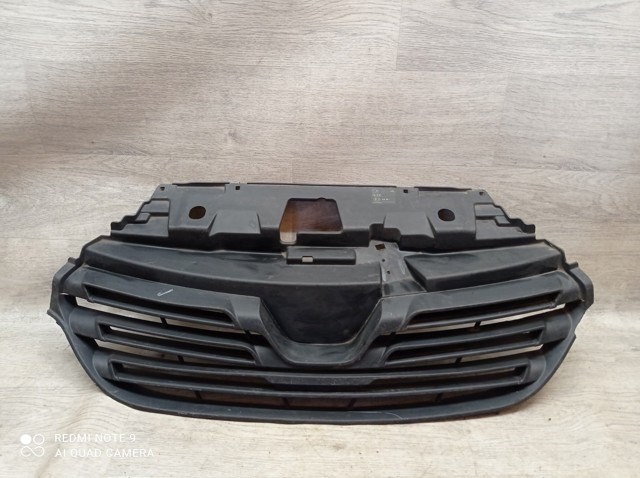 Решітка радіатора 623108673R RENAULT