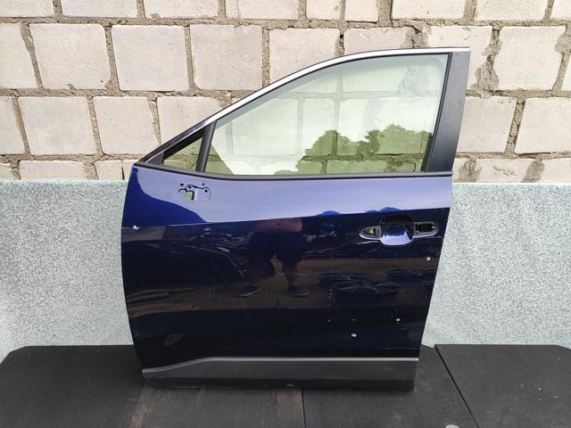 Водійські двері 6700242180 TOYOTA