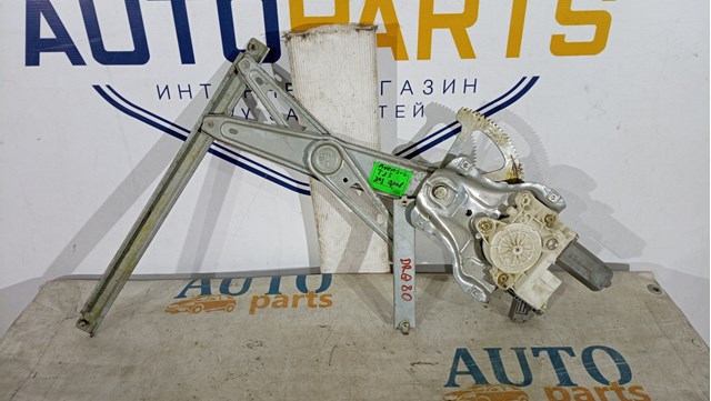 Склопідйомник задніх правих дверей 6983005100 TOYOTA