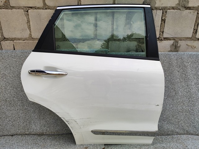 Двері пасажирські задні праві 77004G5000 HYUNDAI