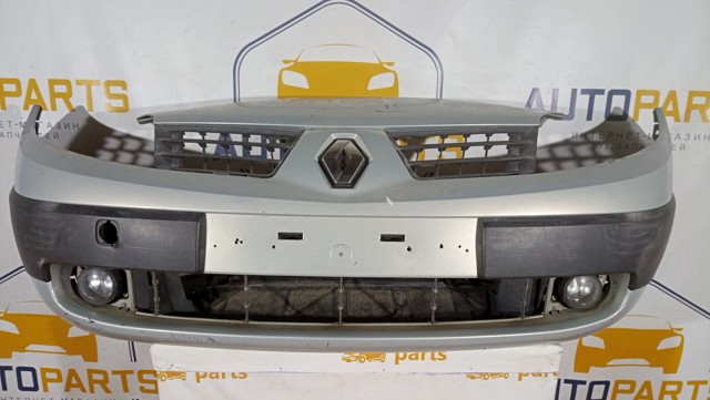 Бампер передній 7701474769 RENAULT