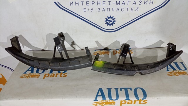 Кронштейн кріплення бампера переднього лівий 8200183741 RENAULT
