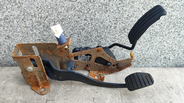 Педаль газу (акселератора) 8200436878 RENAULT
