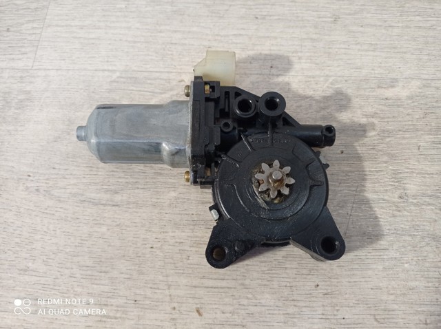 Мотор склопідйомника дверей передніх, правих 824604D000 HYUNDAI