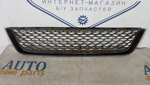 Решітка переднього бампера 8651207500 HYUNDAI