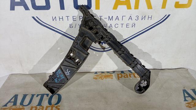 Направляюча заднього бампера, ліва 8W9807453 VAG