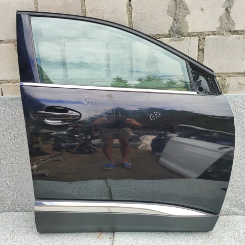 Пасажирські передні двері 9812306280 PEUGEOT