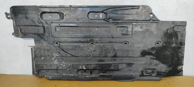 Захист днища, правий 9827725580 PEUGEOT
