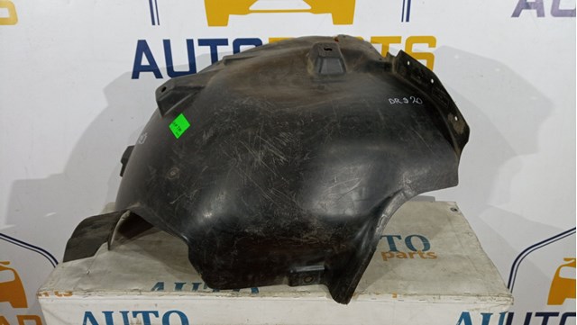 Підкрилок переднього крила, правий задній A1648841022 MERCEDES