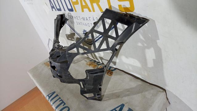 Кріплення бампера A2048854165 MERCEDES