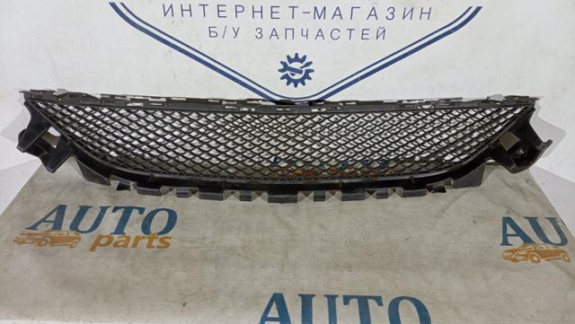 Решітка переднього бампера, центральна A2058852123 MERCEDES