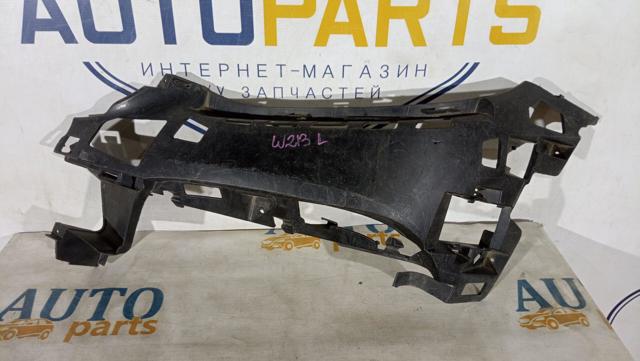 Кронштейн бампера переднього, лівий A2138850965 MERCEDES