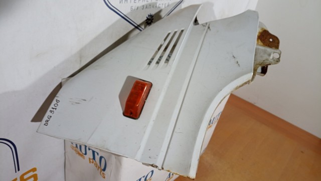 Переднє праве крило A9016307007 MERCEDES