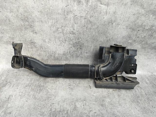 Повітроприймач AG919E635AE FORD