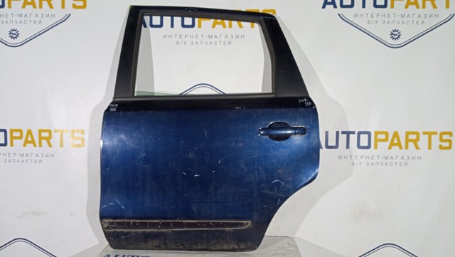 Двері задні Nissan Note