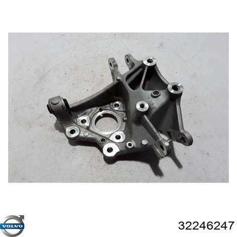 Цапфа поворотна права 32246247 VOLVO