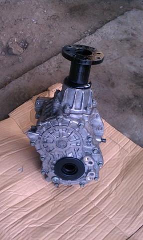 Роздавальна коробка 33100JP11C NISSAN
