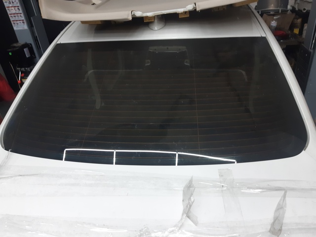 Заднє вікно 51317258074 BMW