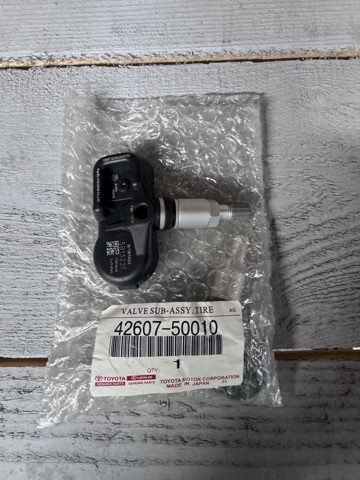 Датчик тиску в шинах 4260750010 TOYOTA