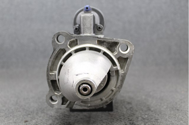 Стартер автомобільний 0001218129 BOSCH