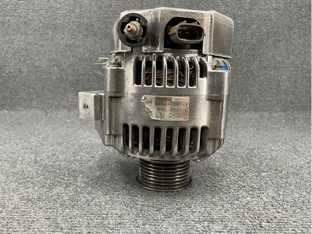 Авто генератор 1022112120 DENSO