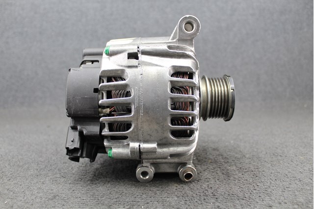 Авто генератор FG15T072 VALEO