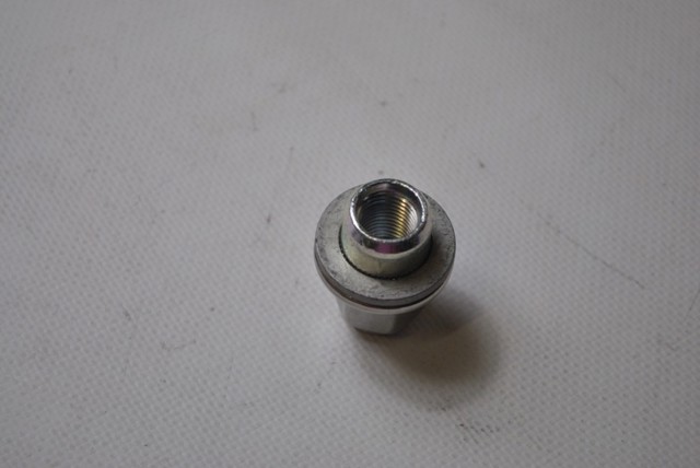 Гайка колеса 402241LA2A NISSAN