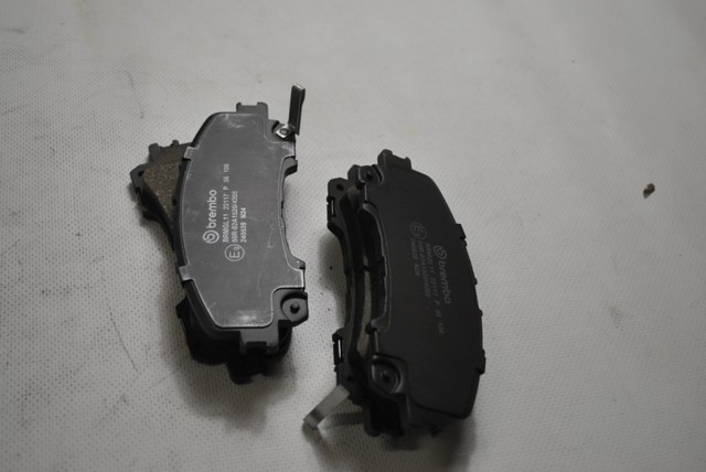 Колодки гальмівні передні, дискові P56106 BREMBO